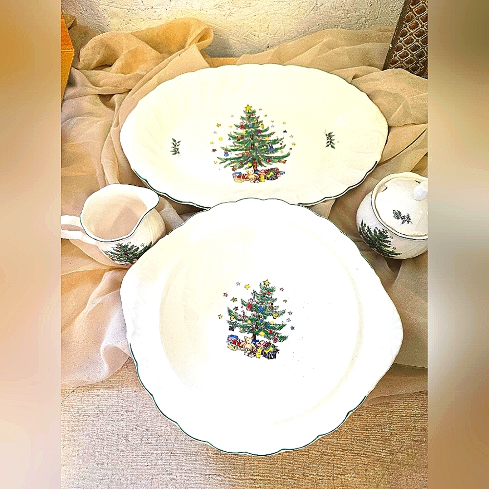 Nikko Christmas 5 piece Completer Set